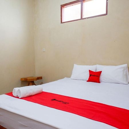 Reddoorz Near Yogyakarta International Airport Hotell Glagah  Exteriör bild